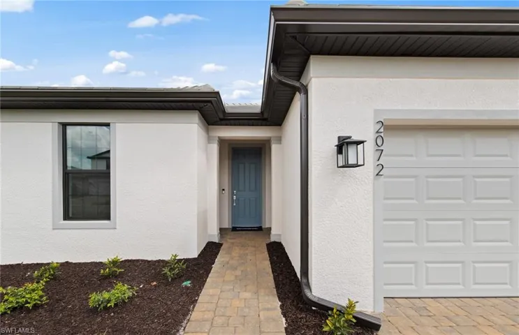 2072  Freemont  WAY, Naples, FL 34120