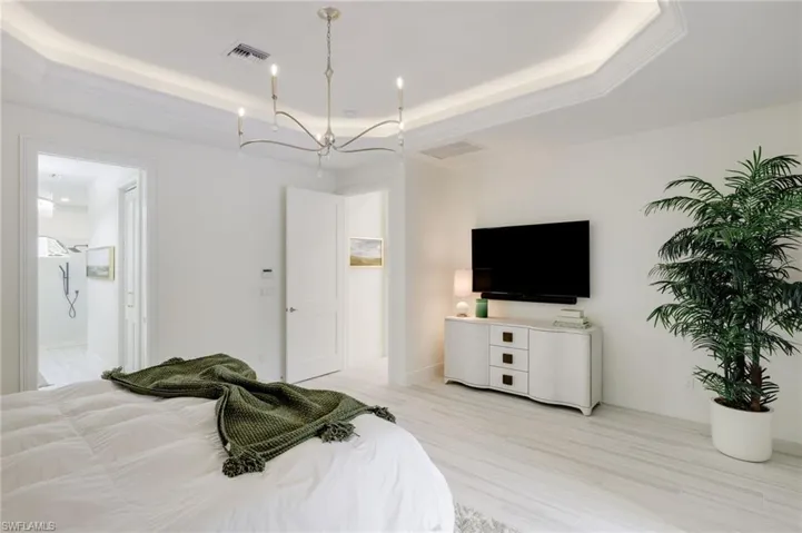Primary suite
