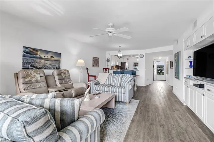 548 Belina DR # 1607, NAPLES FL 34104