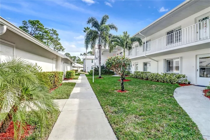 548 Belina DR # 1607, NAPLES FL 34104
