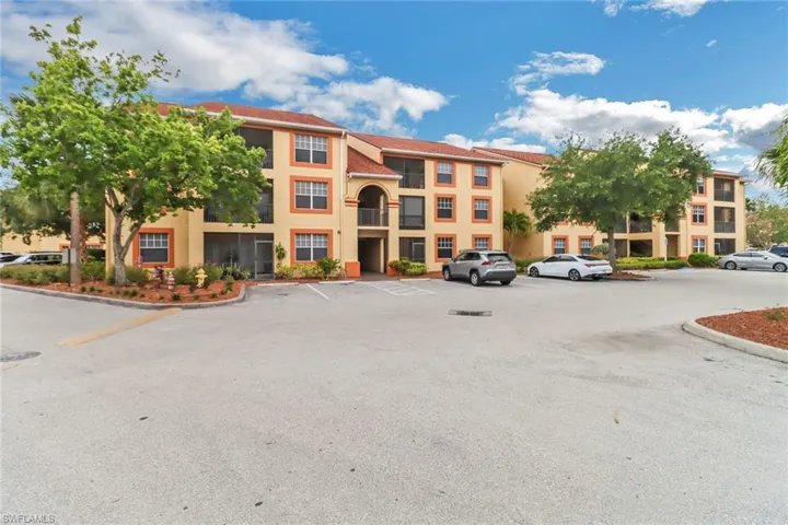 7965  Preserve  CIR, Naples, FL 34119