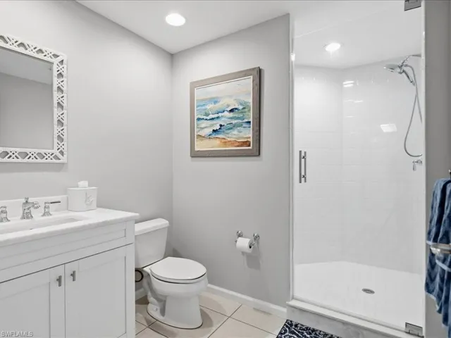 445  Cove Tower  DR, Naples, FL 34110