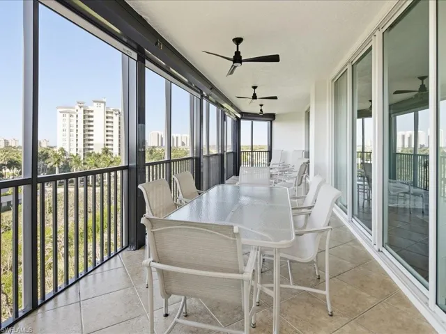445  Cove Tower  DR, Naples, FL 34110