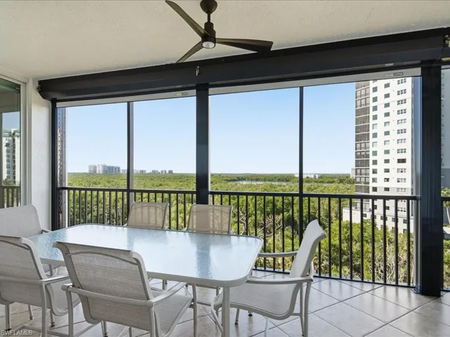 445  Cove Tower  DR, Naples, FL 34110