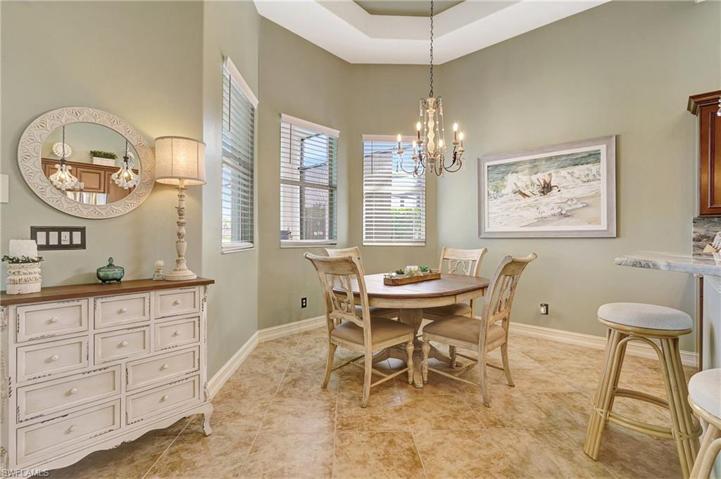 7636 Sussex CT, NAPLES FL 34113