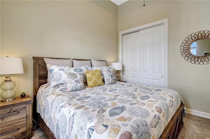 Guest bedroom 1 with closet