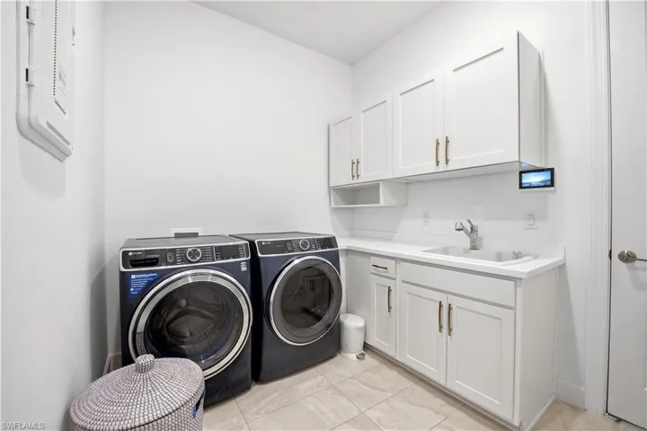 11913 Raggio Dr, Fort Myers, Florida 33913