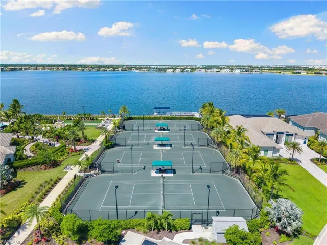 11913 Raggio Dr, Fort Myers, Florida 33913