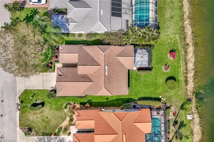 10898  Longshore W WAY, Naples, FL 34119