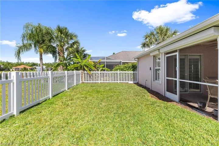 14936 Sterling Oaks Dr, Naples Fl 34110