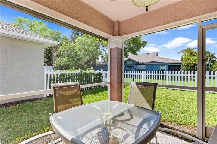 14936 Sterling Oaks Dr, Naples Fl 34110