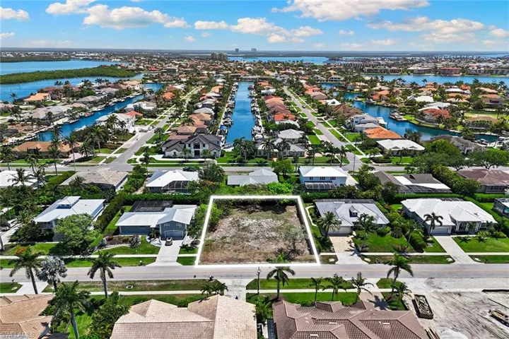 574 Tigertail Ct, Marco Island, Florida 34145