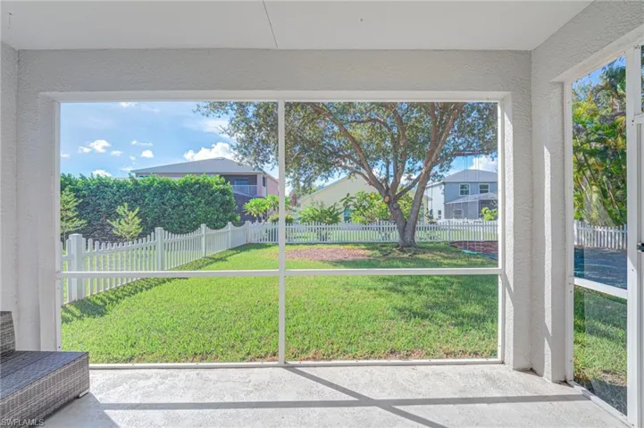 8960 Falcon Pointe Loop, Fort Myers, Florida 33912