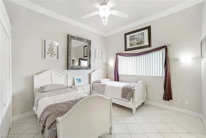 849 SE 3rd TER, CAPE CORAL FL 33990