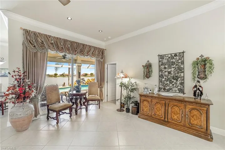 849 SE 3rd TER, CAPE CORAL FL 33990