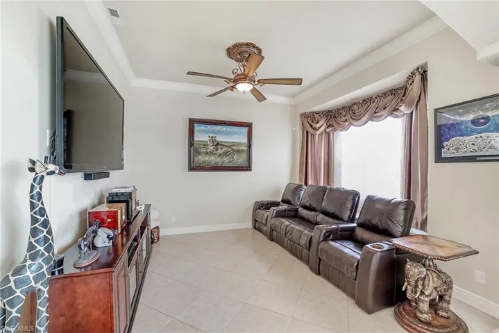 849 SE 3rd TER, CAPE CORAL FL 33990