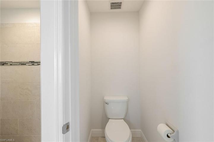 A water closet for the utmost privacy