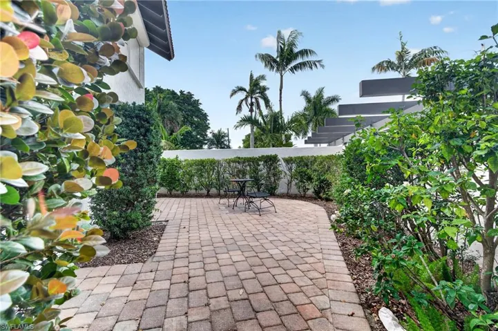 4092  Belair  LN, Naples, FL 34103