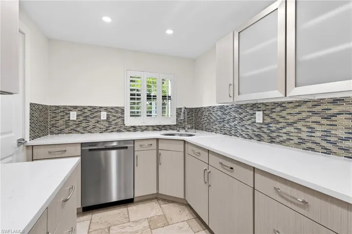 4092  Belair  LN, Naples, FL 34103