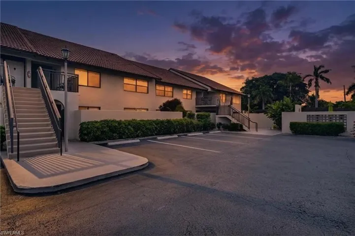 4092  Belair  LN, Naples, FL 34103