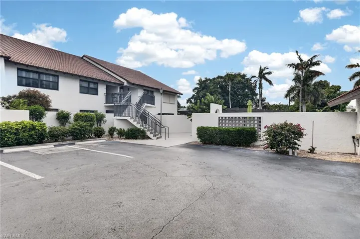 4092  Belair  LN, Naples, FL 34103