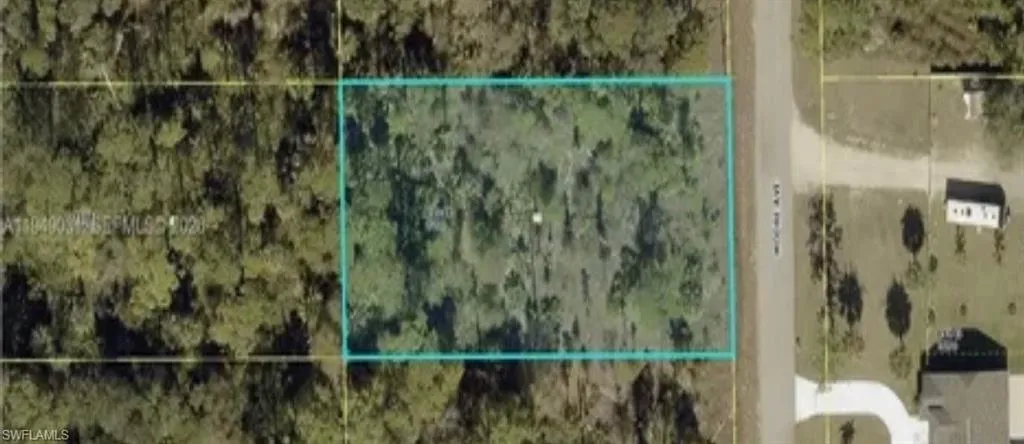 715  Moore  AVE, Lehigh Acres, FL 33972