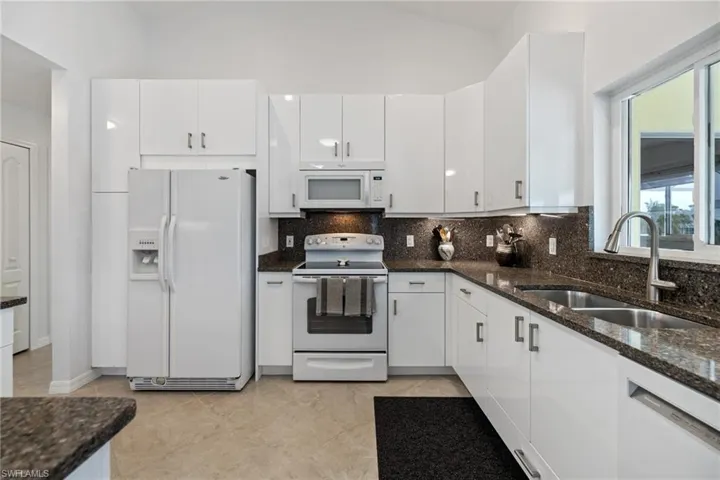 516 Se 31st Ter, Cape Coral Fl 33904