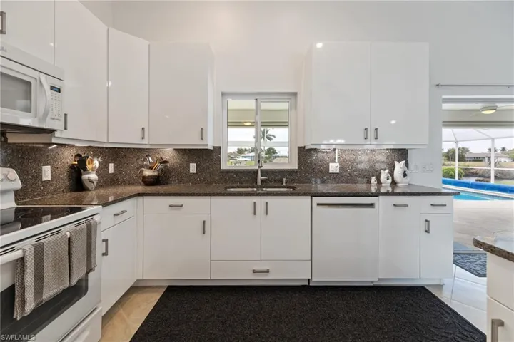 516 Se 31st Ter, Cape Coral Fl 33904