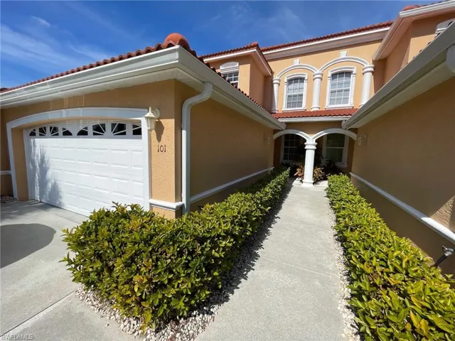 14081  Eagle Ridge Lakes  DR, Fort Myers, FL 33912