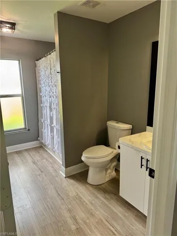 4305 Ne 20th Pl, Cape Coral, Florida 33909