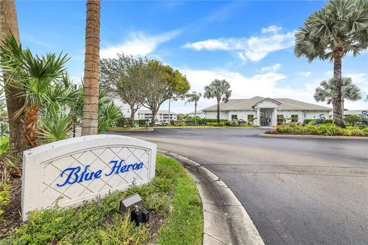 7822  Great Heron  WAY, Naples, FL 34104
