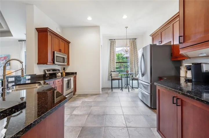7563  Moorgate Point  WAY, Naples, FL 34113