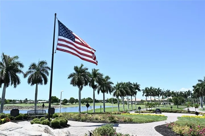 7563  Moorgate Point  WAY, Naples, FL 34113