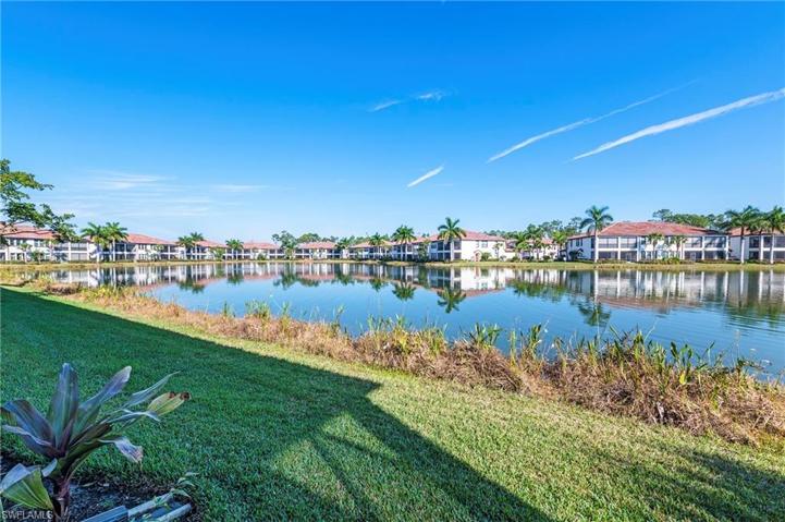 15153 Palmer Lake CIR # 103, NAPLES FL 34109