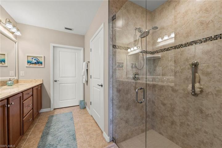 15153 Palmer Lake CIR # 103, NAPLES FL 34109