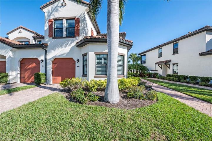 15153 Palmer Lake CIR # 103, NAPLES FL 34109