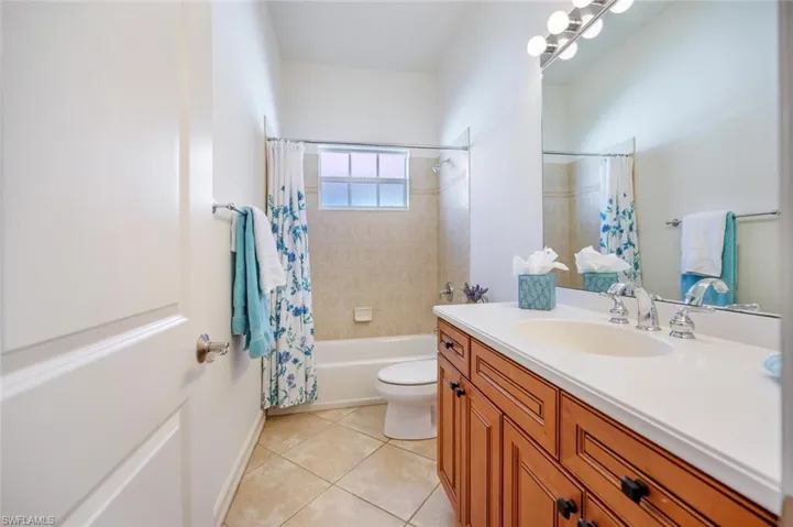 3580 Corinthian WAY, NAPLES FL 34105