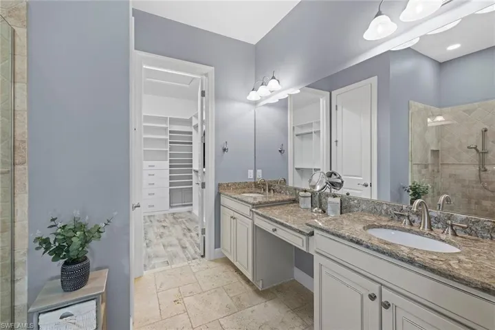 9515 Campanile Cir, Naples, Florida 34114