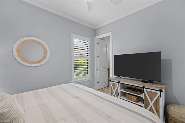 9515 Campanile Cir, Naples, Florida 34114