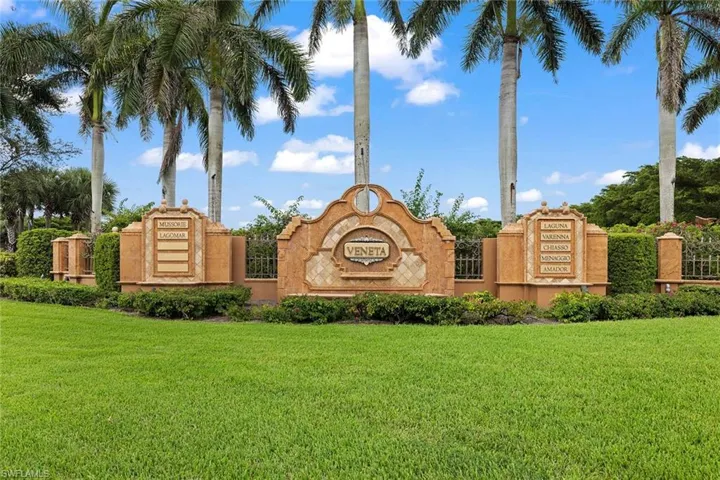 9515 Campanile Cir, Naples, Florida 34114