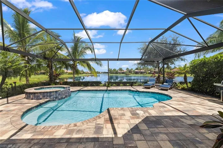 9515 Campanile Cir, Naples, Florida 34114