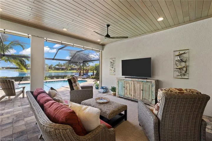 9515 Campanile Cir, Naples, Florida 34114