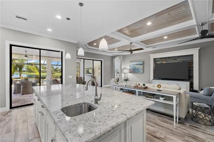 9515 Campanile Cir, Naples, Florida 34114