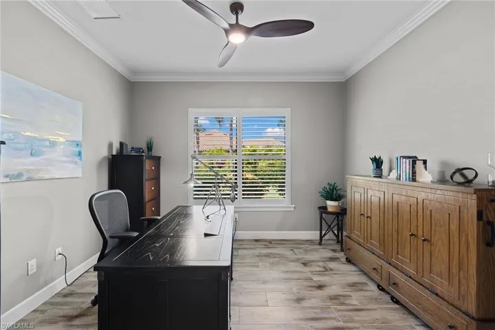 9515 Campanile Cir, Naples, Florida 34114