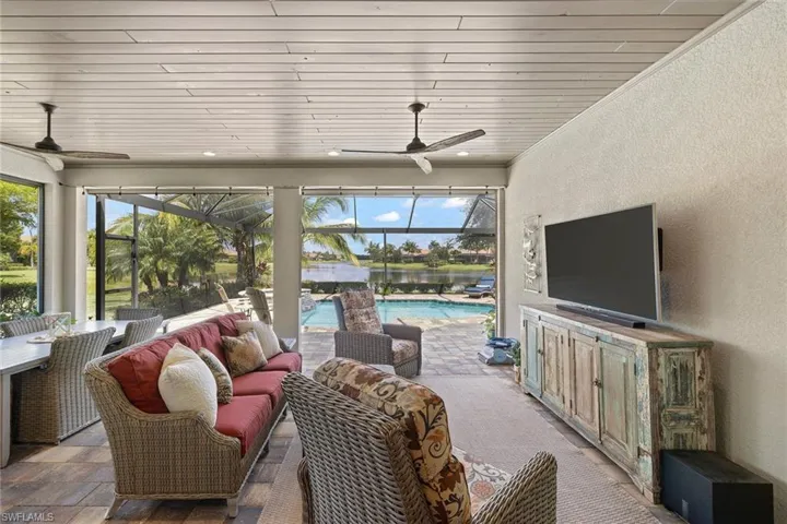 9515 Campanile Cir, Naples, Florida 34114
