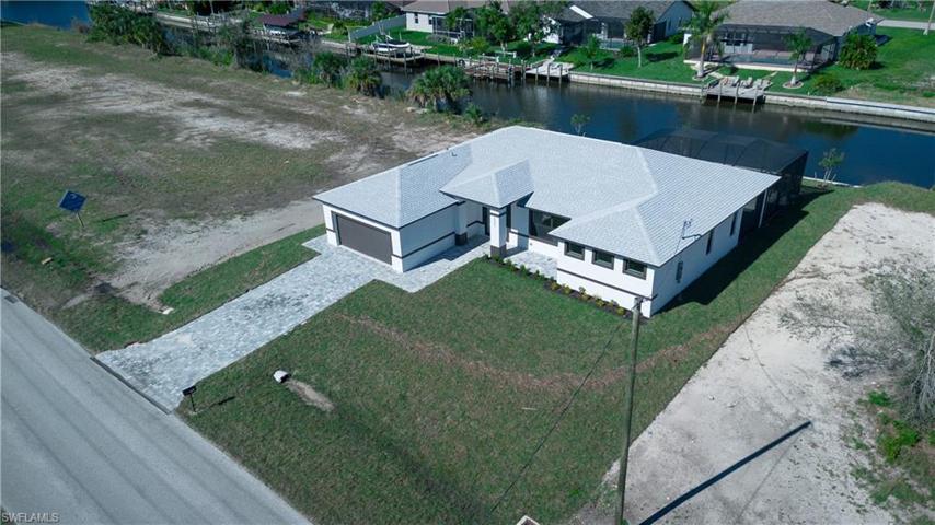 2305 SW 32nd ST, CAPE CORAL FL 33914