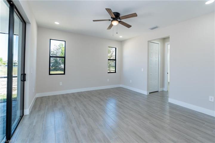 2305 SW 32nd ST, CAPE CORAL FL 33914