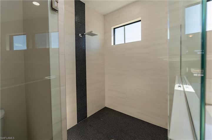 2305 SW 32nd ST, CAPE CORAL FL 33914