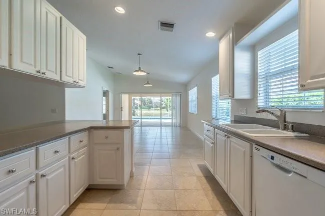 7872 Umberto Ct, Naples, Florida 34114