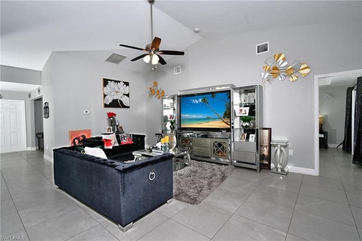 2614 11th ST SW, LEHIGH ACRES FL 33976